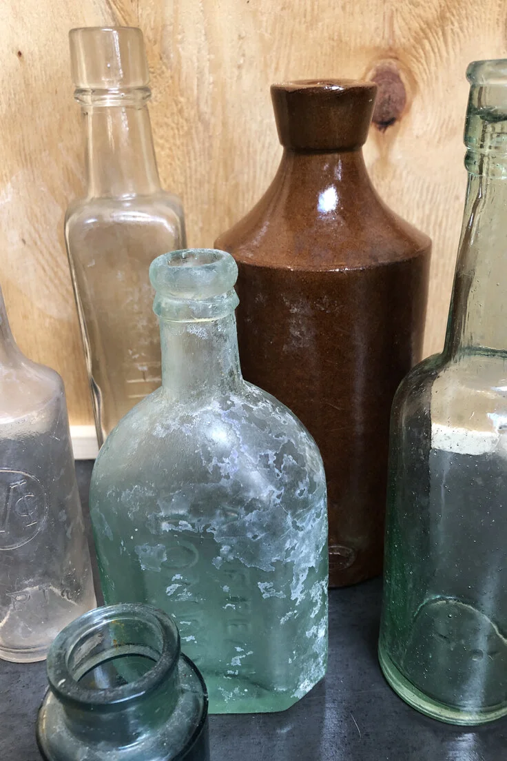 THOM20-vintage-glass-bottles-C17-002.jpg