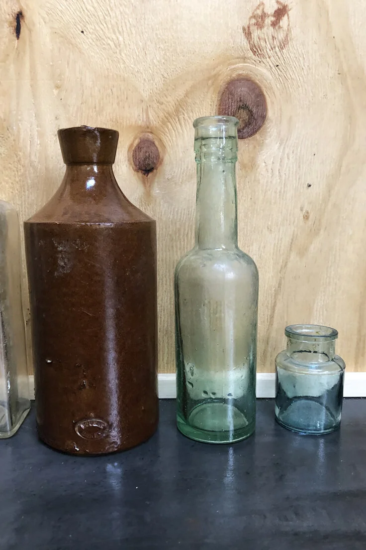 THOM20-vintage-glass-bottles-C17-004.jpg