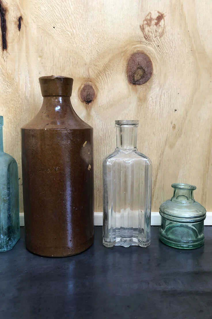 THOM20-vintage-glass-bottles-C18-004.jpg