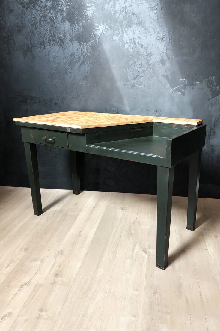 THOM20_Midcentury-Industrial-Metal-Desk-002.jpg