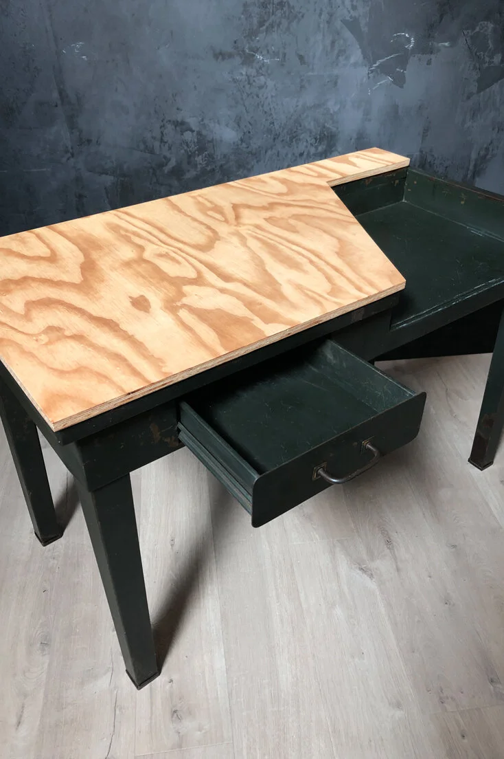 THOM20_Midcentury-Industrial-Metal-Desk-004.jpg