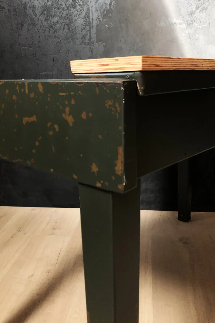 THOM20_Midcentury-Industrial-Metal-Desk-007.jpg