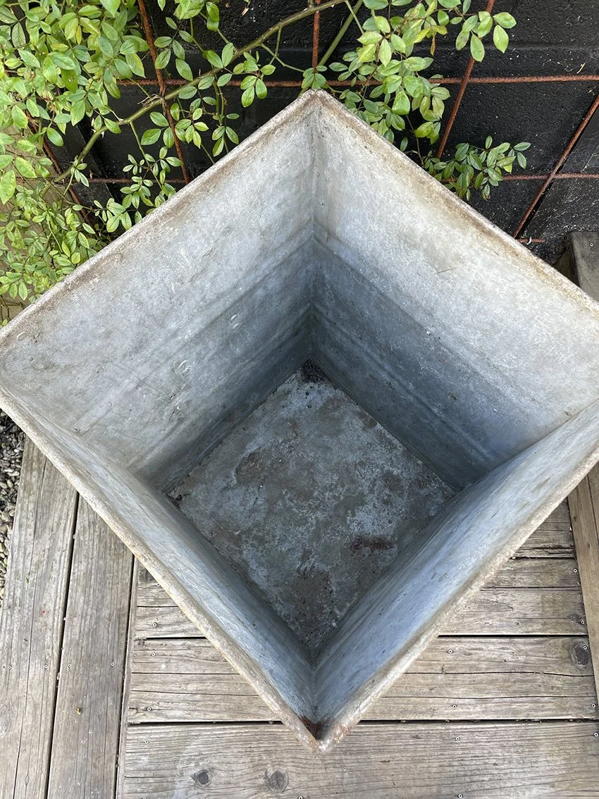 Galvanised_square_bin_1c.jpg
