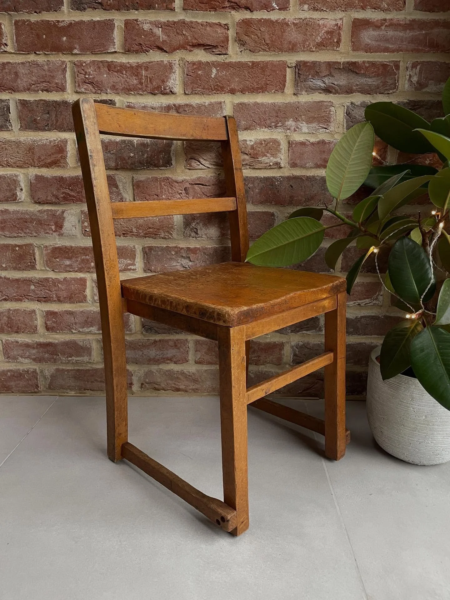 Cute vintage wooden chairs. Perfect for your little ones or plant stands. #vintageseating #vintageclassroom #vintageschoolchairs