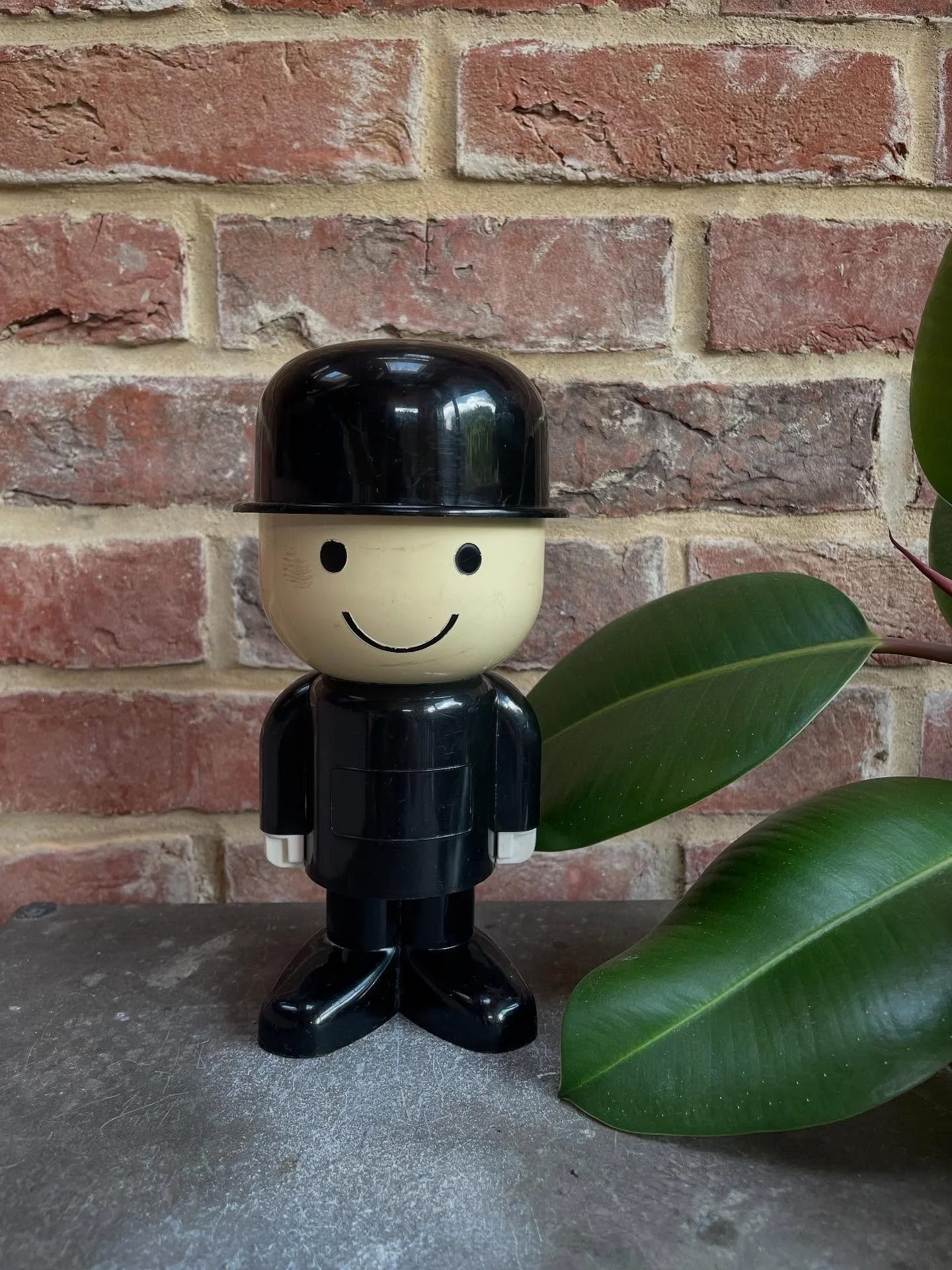 I&rsquo;ve got a couple of these cheeky chaps on my Etsy page now. #homepride #homepridefred #vintagekitchen #vintagekitchendecor #vintagekitchenwares