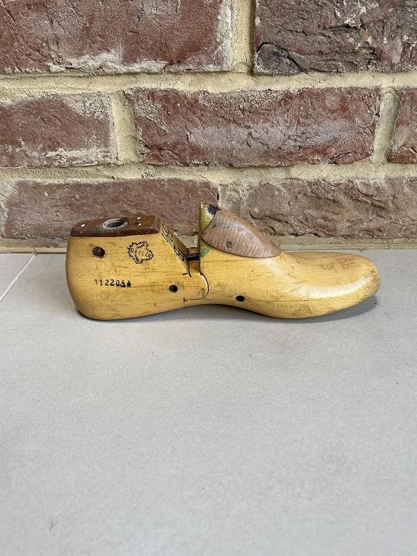 Vintage_shoelast_01b.jpg