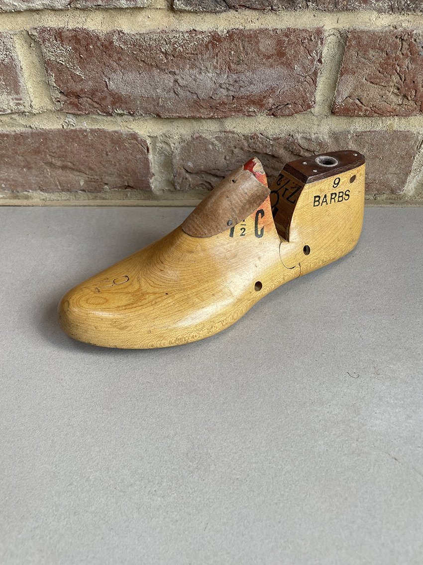 Vintage_shoelast_03a.jpg