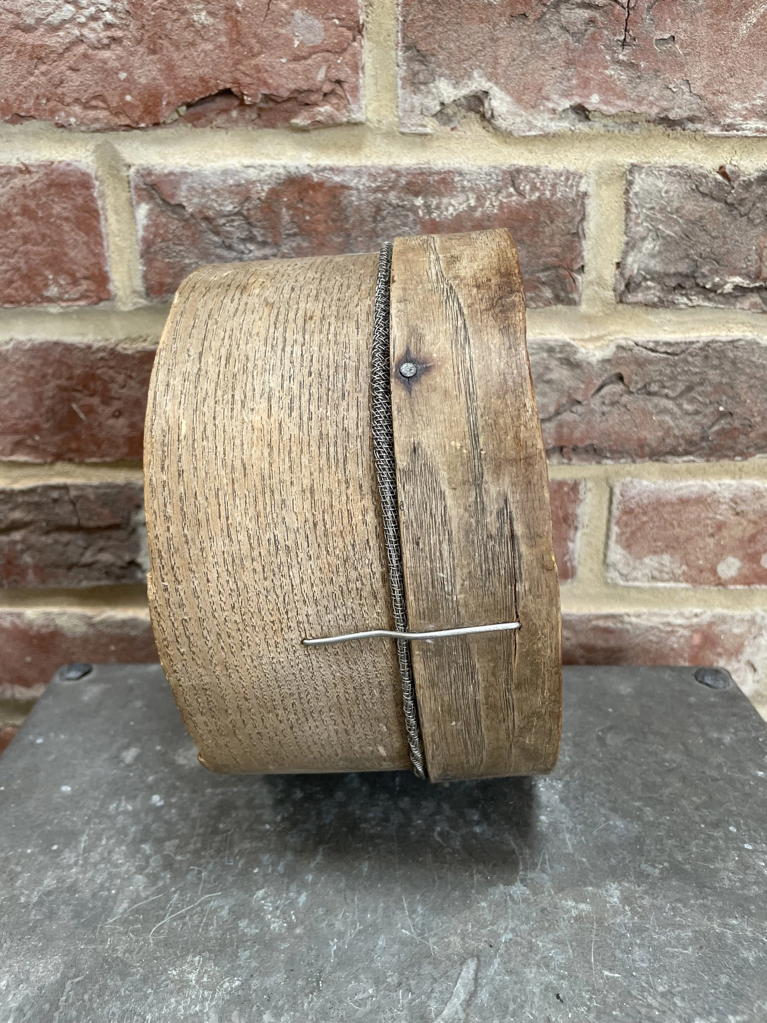 Vintage_wooden_sieve_01e.jpeg