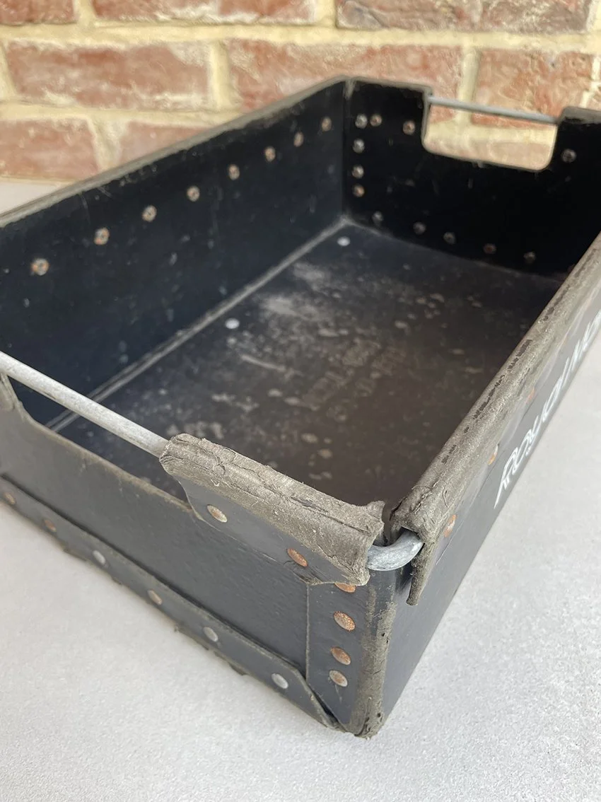 Vintage_royalmail_crate_01c.jpg