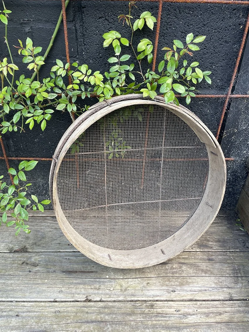 Vintage_wooden_sieve_3b.jpg