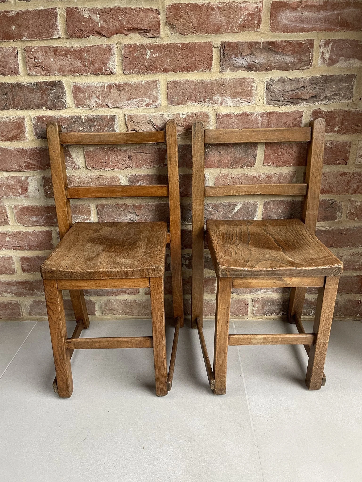 Vintage_childs_chair_01b.jpg