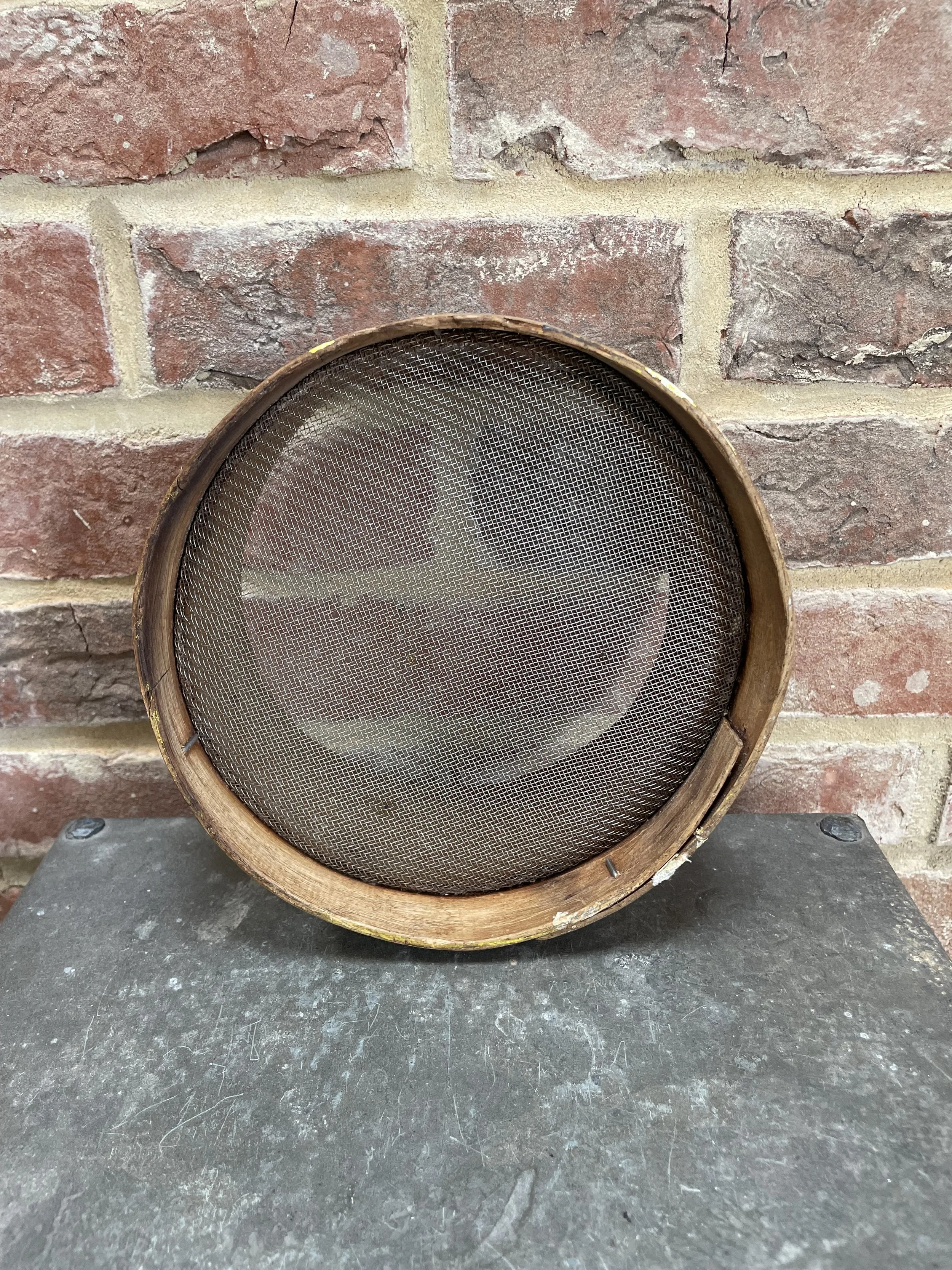 Vintage_wooden_sieve_01b.jpeg