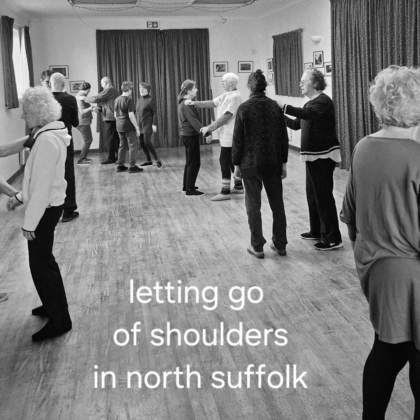 This week we have been helping each other release 'holding' in the shoulders. Only takes a few years :))
Classes in rural north suffolk cindyengel.com/events