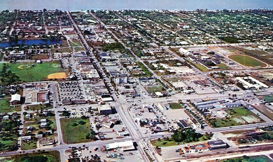 Aerial view of Naples in the 1960s