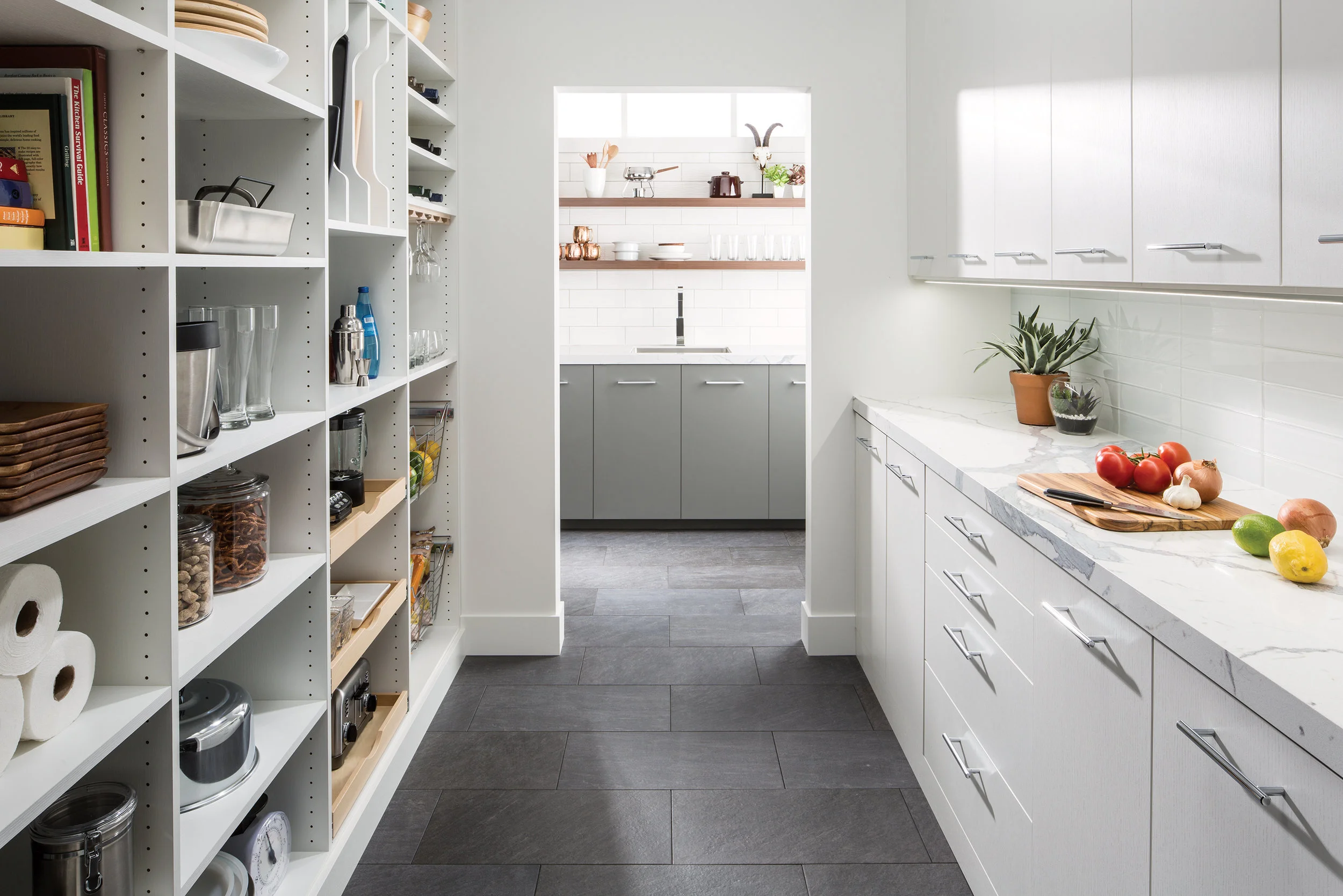 your-home-magazine-inspired-closets1.jpg