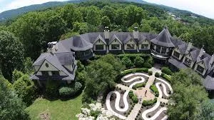 OM Sanctuary’s mountaintop holistic center