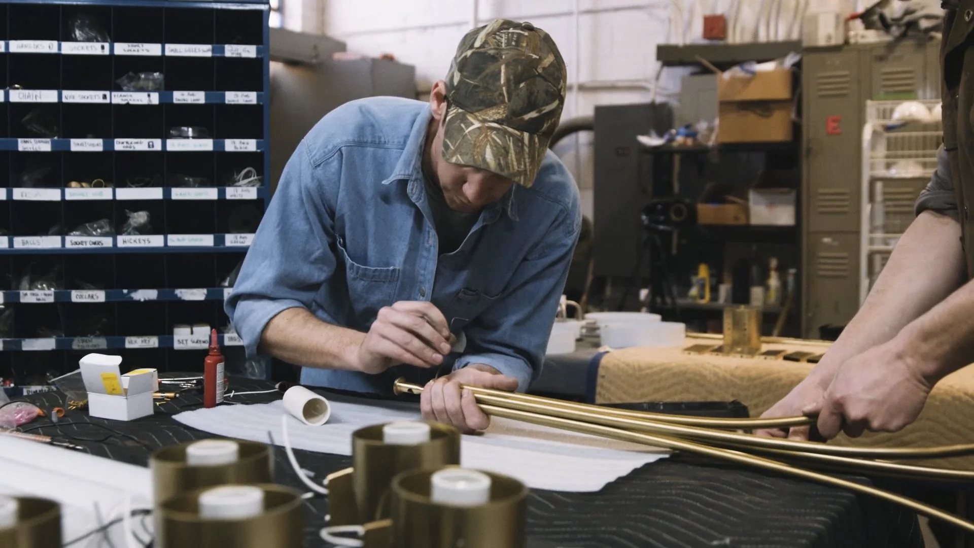 T 32Benedict Two Tone_.jpg