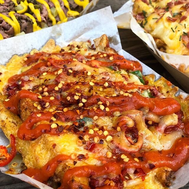 CHEESUS FRIES 🍟 pimped with our &ldquo;armogeddon a sweat on&rdquo; topping: chorizo, fresh chilis and homemade hot sauce 🌶🌶🌶