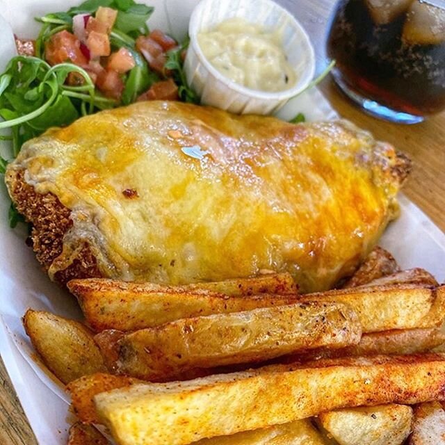 PARTY PARTY PARTY, everyone round to @hatchmcr for a Parmo! If you know you know 👀
📸 @come2feast