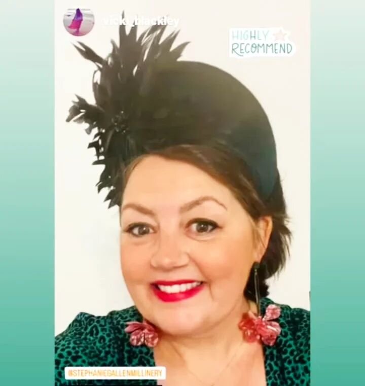 Beautiful Vicki who visited from Austria for a family wedding, wearing the Raven green velvet halo 💚🖤

#hathire #scottishweddings #weddingguest #hathireuk #hathirescotland #hathireglasgow