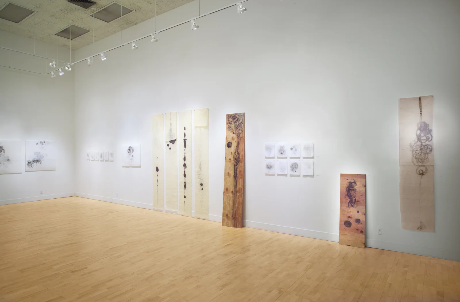 Lorinda Knight Gallery | 2004