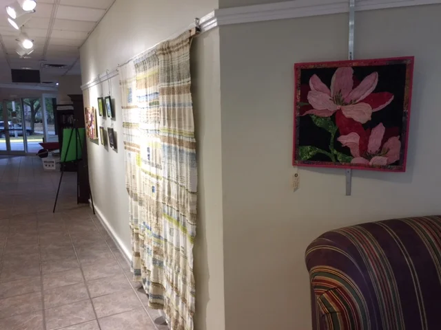 FGSshowJEASuzyblanketDonnaQuiltUrbanTapestries.jpg