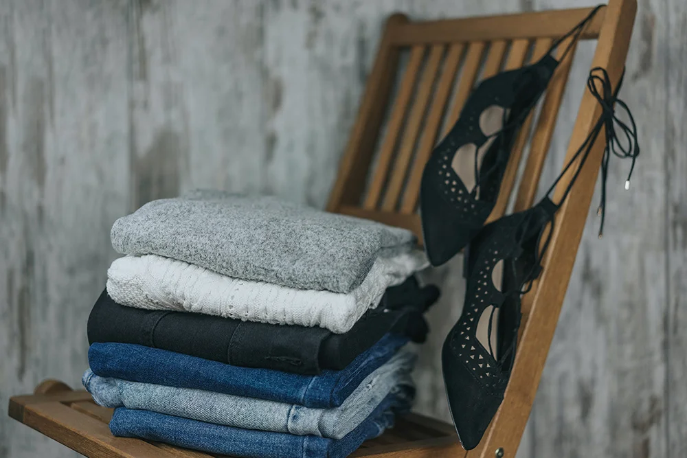how-to-make-a-capsule-wardrobe.jpg