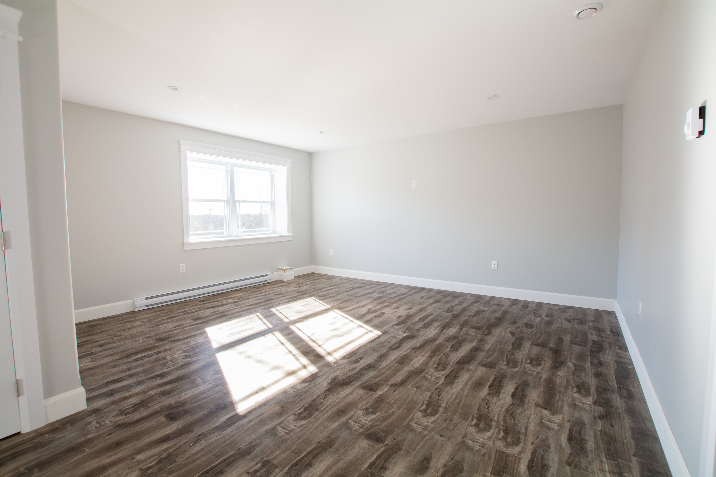 966 Fall River Rd-1.jpg