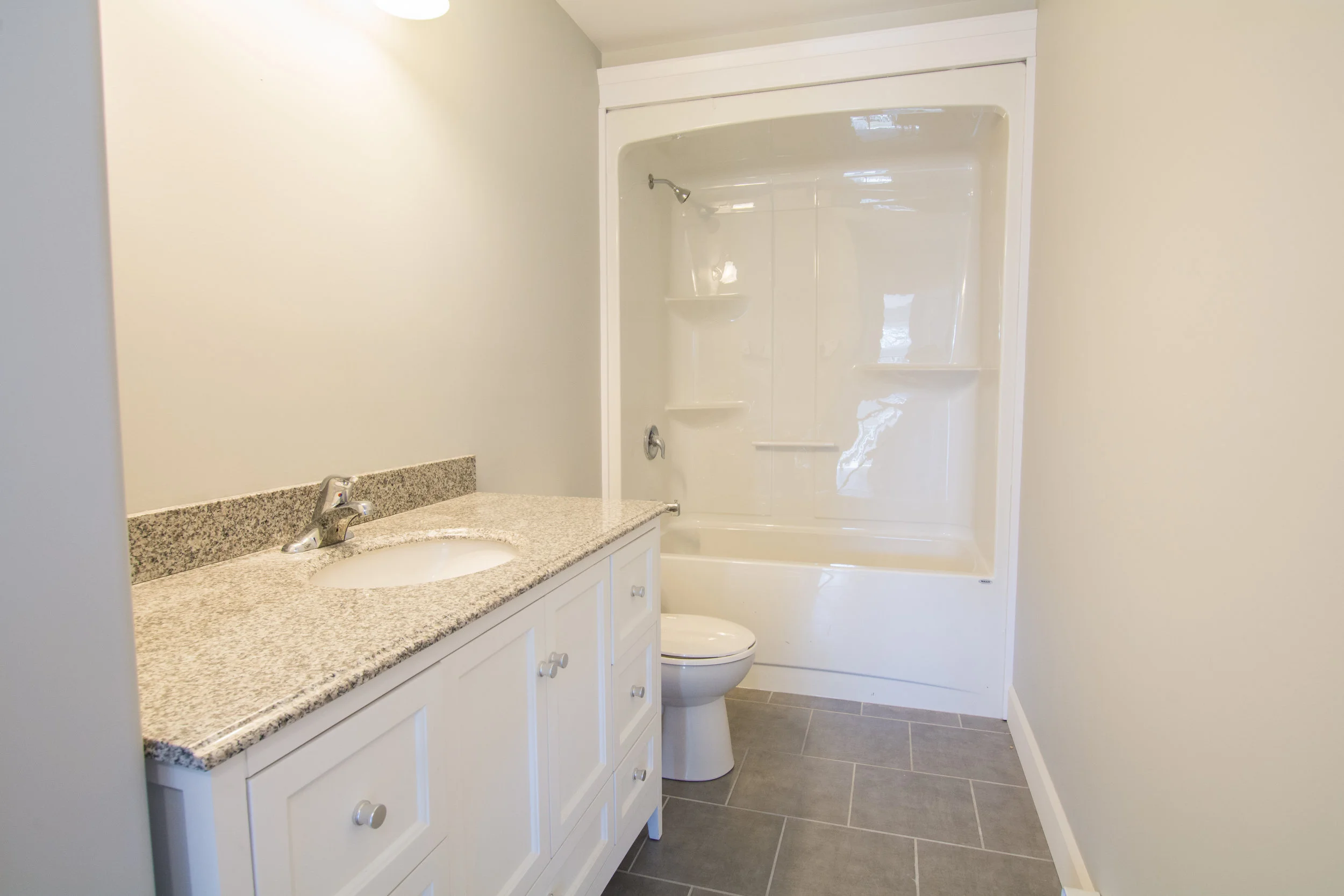 966 Fall River Rd-12.jpg