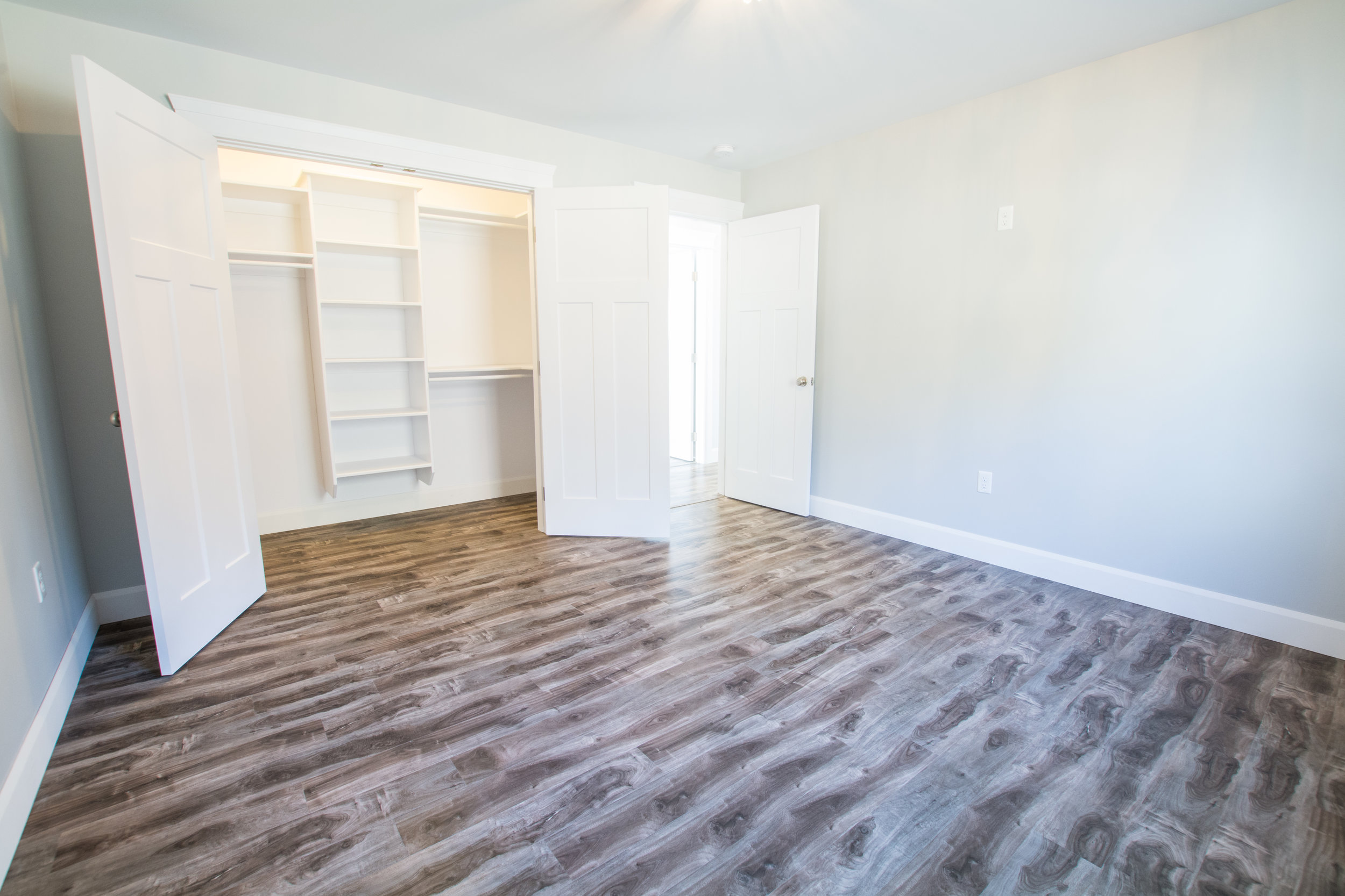 966 Fall River Rd-19.jpg