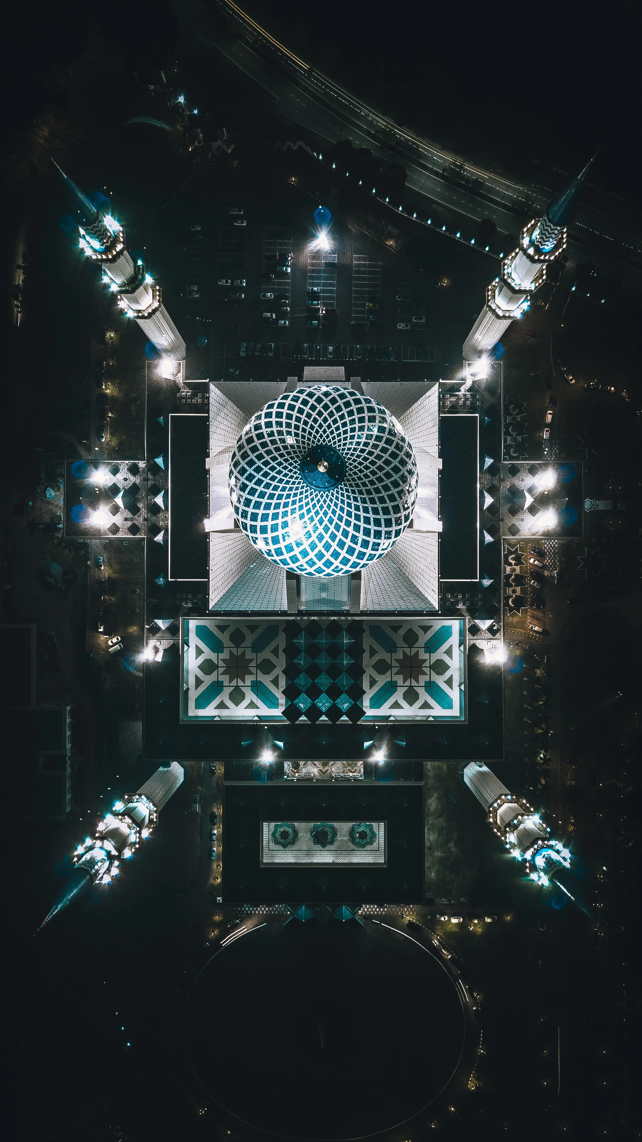 izuddin-helmi-adnan-421673-unsplash.jpg