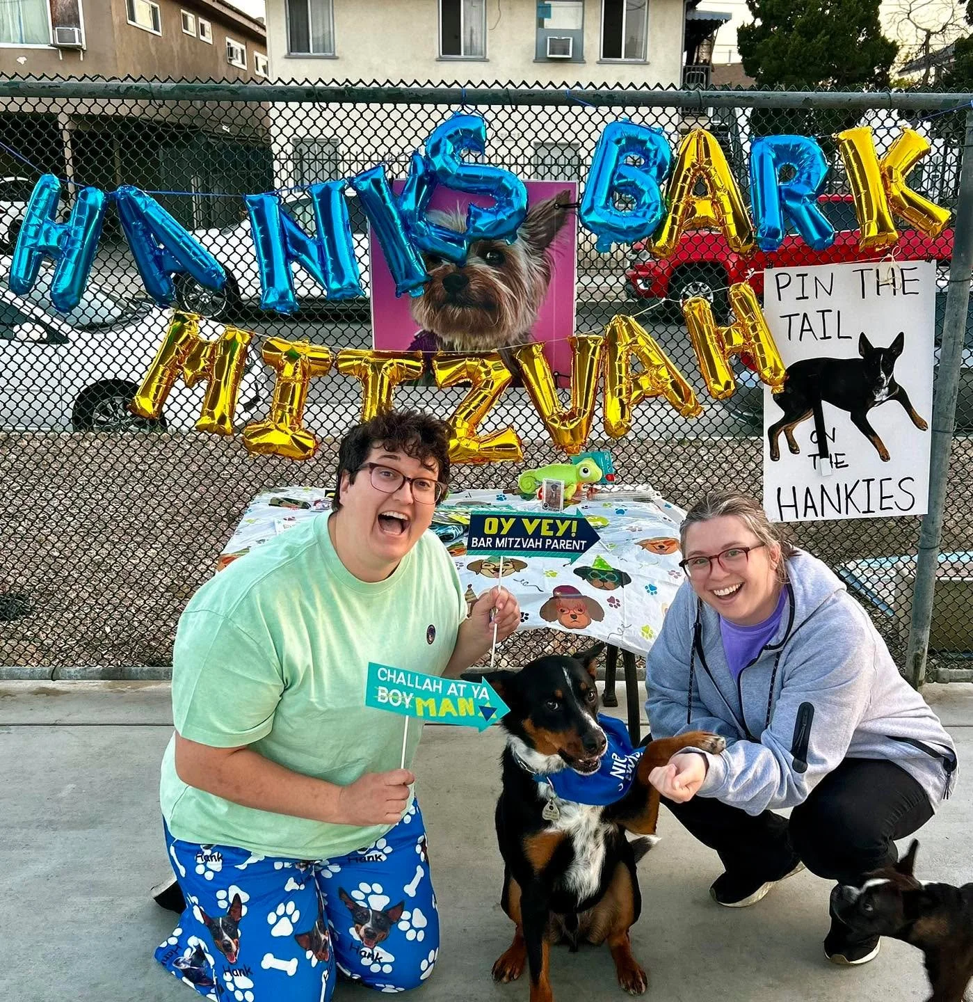 Challah at your boy Hankies!! 🎉 

Hank just celebrated his bark mitzvah at the dog park and looked absolutely adorable in his nice Jewish boy bandana 🥹 so join us in wishing this sweet little Gemini pup a happy birthday! 

&bull;
&bull;
Image descr
