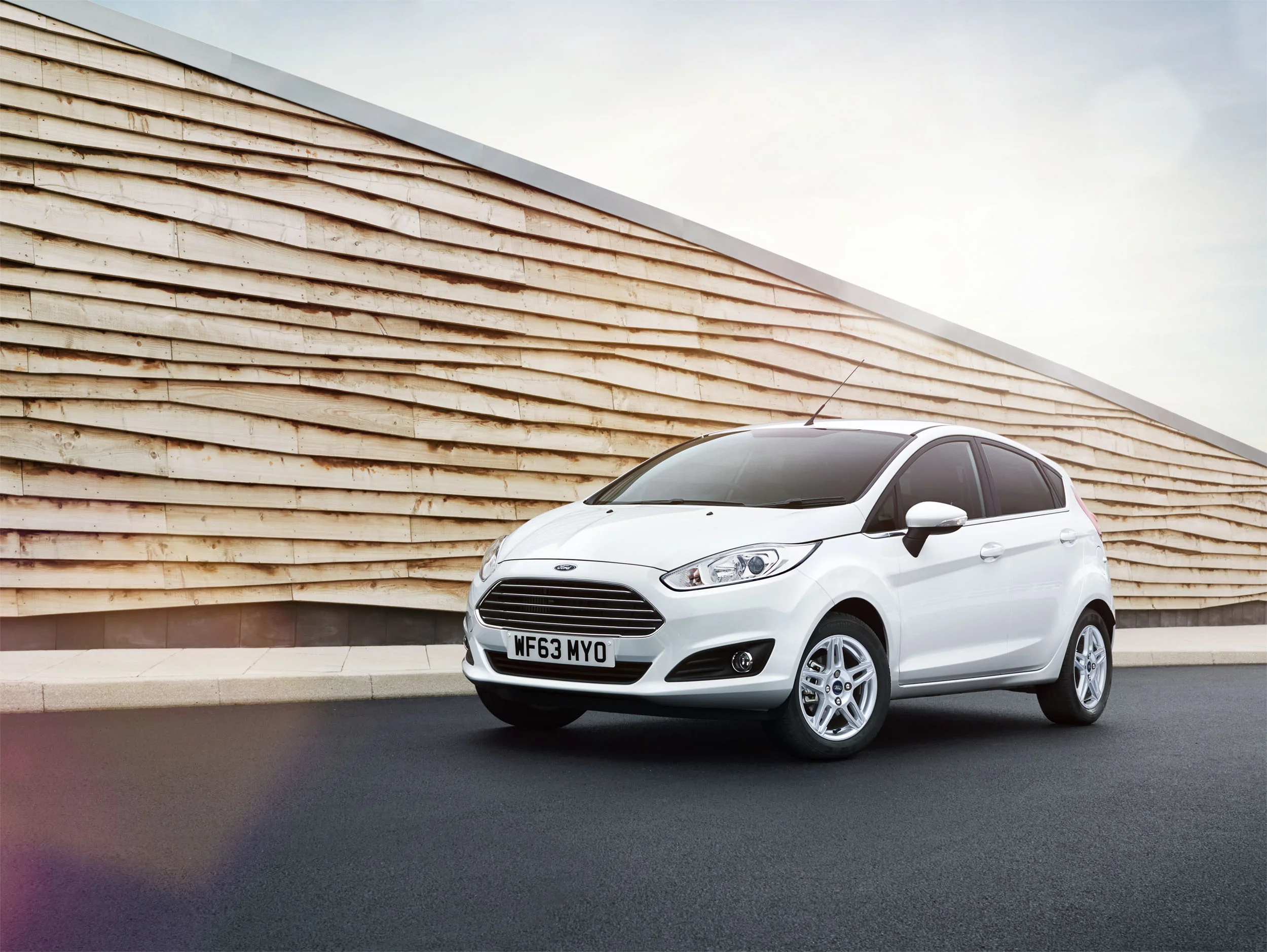 Ford_Fiesta_Wood_4x3.jpg