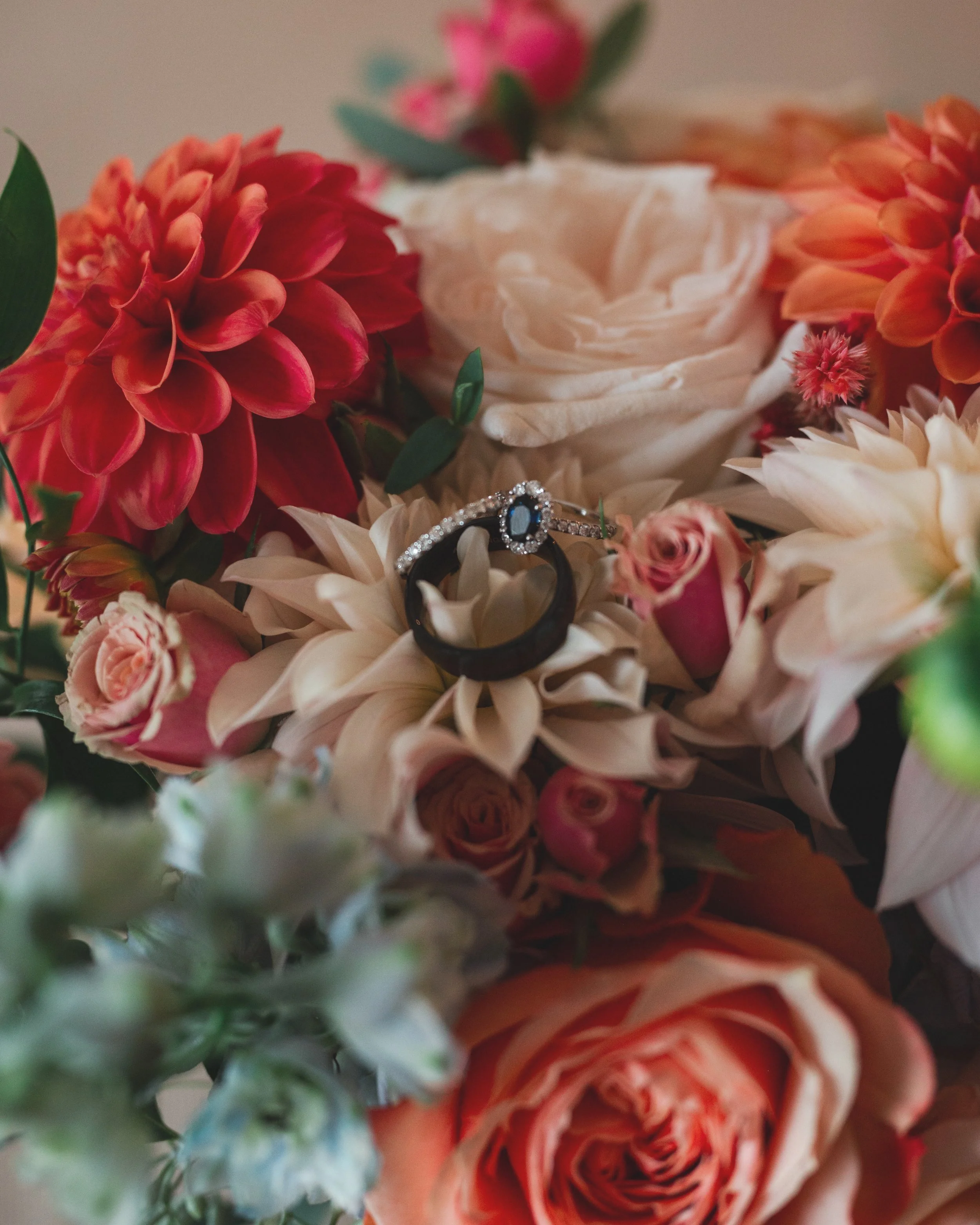 Choosing the Right Floral Arrangements for Your Wedding