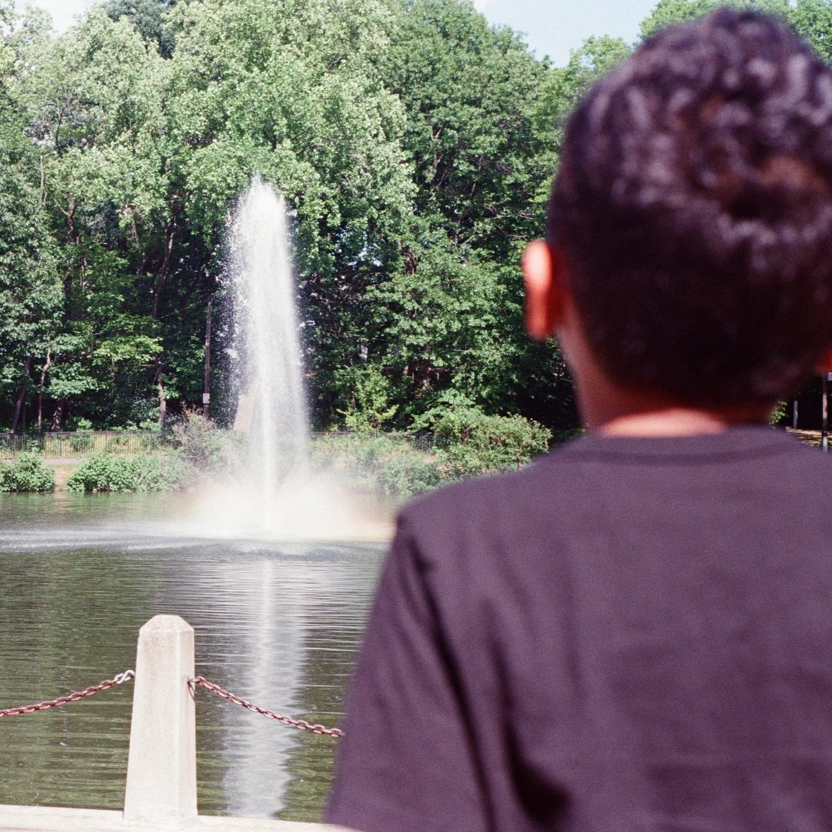 5 Frames from a Family Walk in West Hudson Park on Ultramax 400