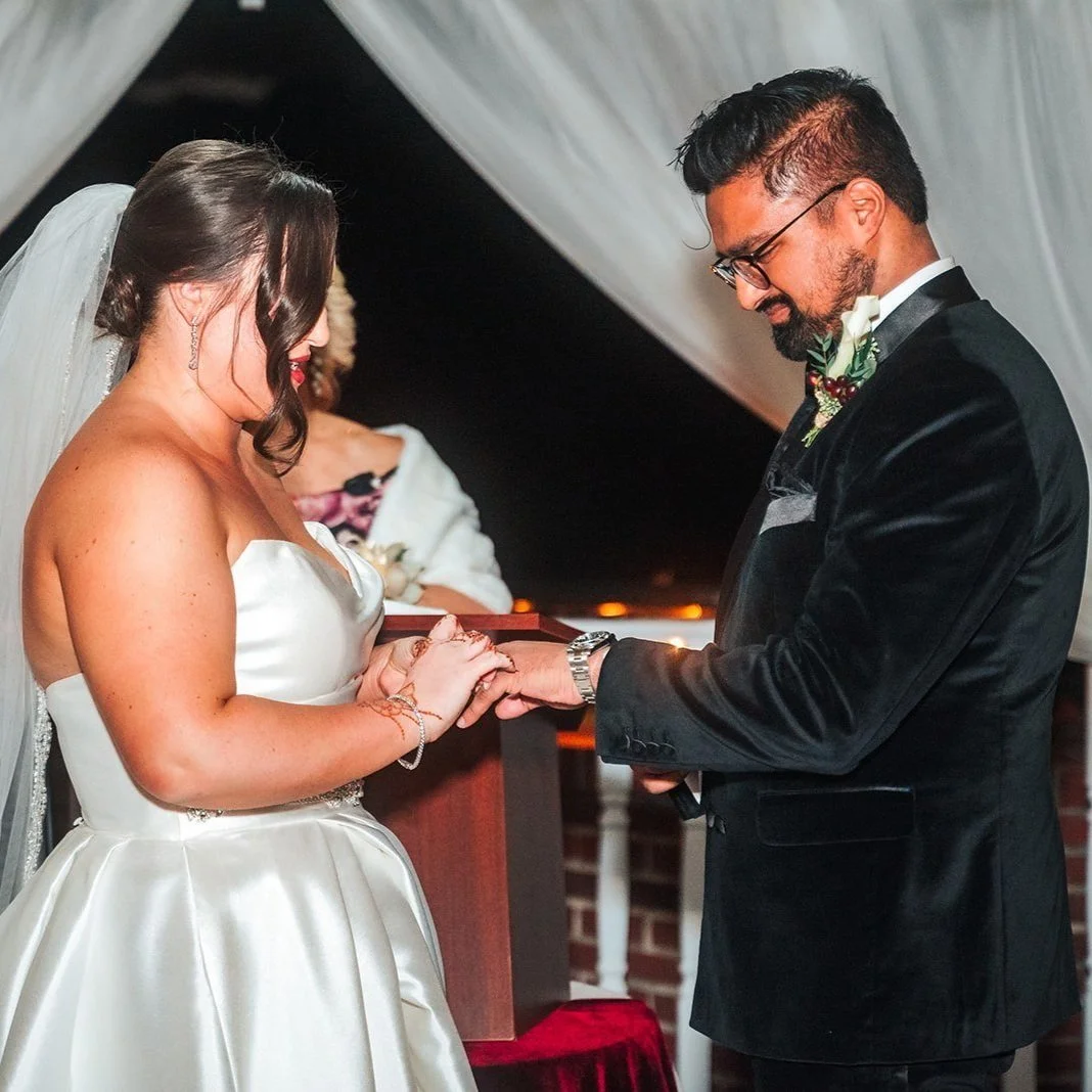 How I Photograph Wedding Ceremonies Entering and After Sunset