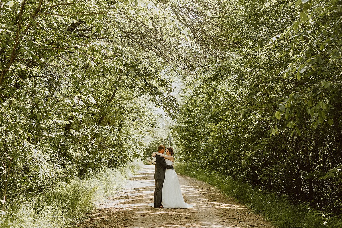 Jonathan & Tanis W00071_Gina Brandt Photography.jpg