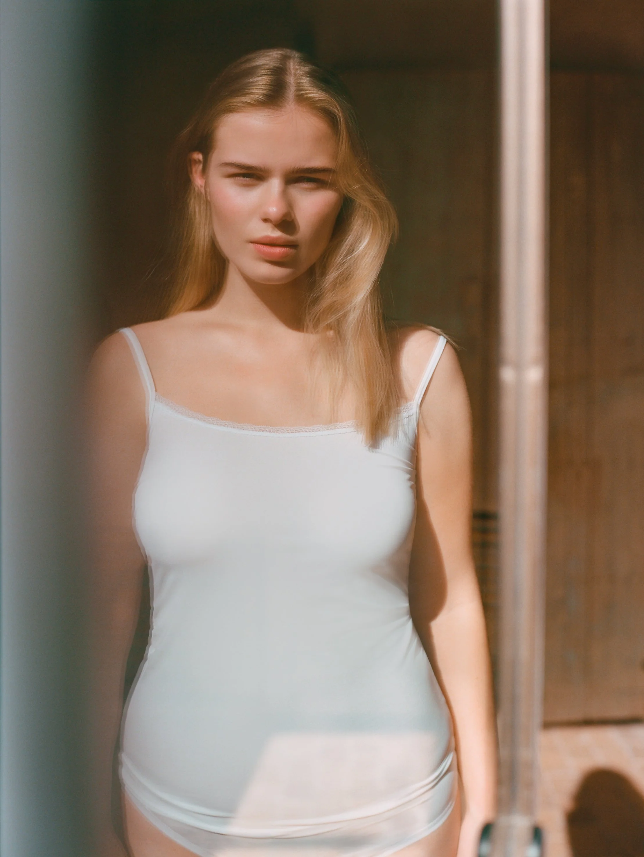 BASIC SLIPTOP-140 (HR FILM 000013380004)_2143HH_B.jpg