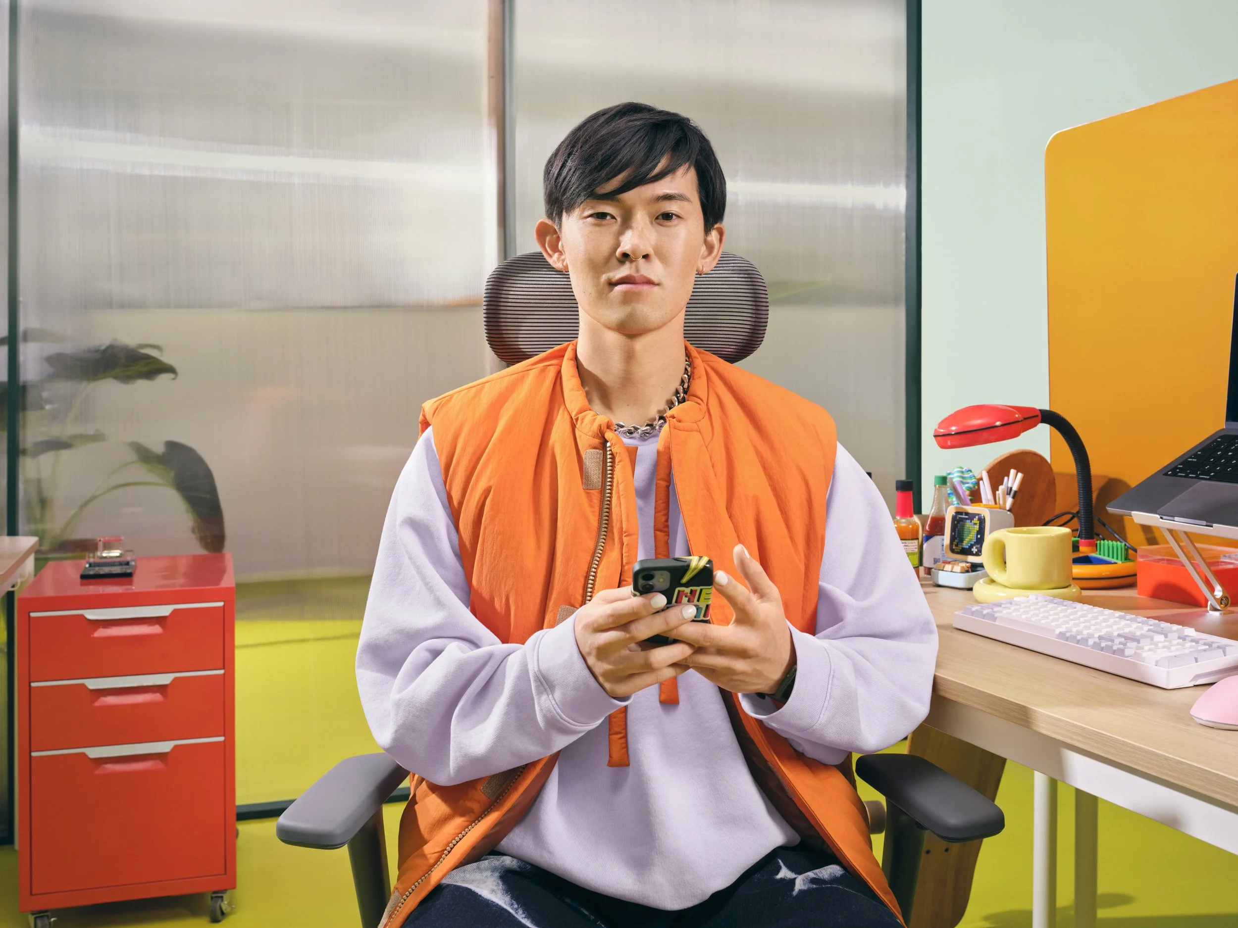 KAI CLOSEUP_1427_3616MW_B_ADOBERGB.jpg