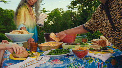 VEL0297_Velveeta-Loaf_Hot-Vel-Summer-_VVQFamily_OLV_16X9.gif