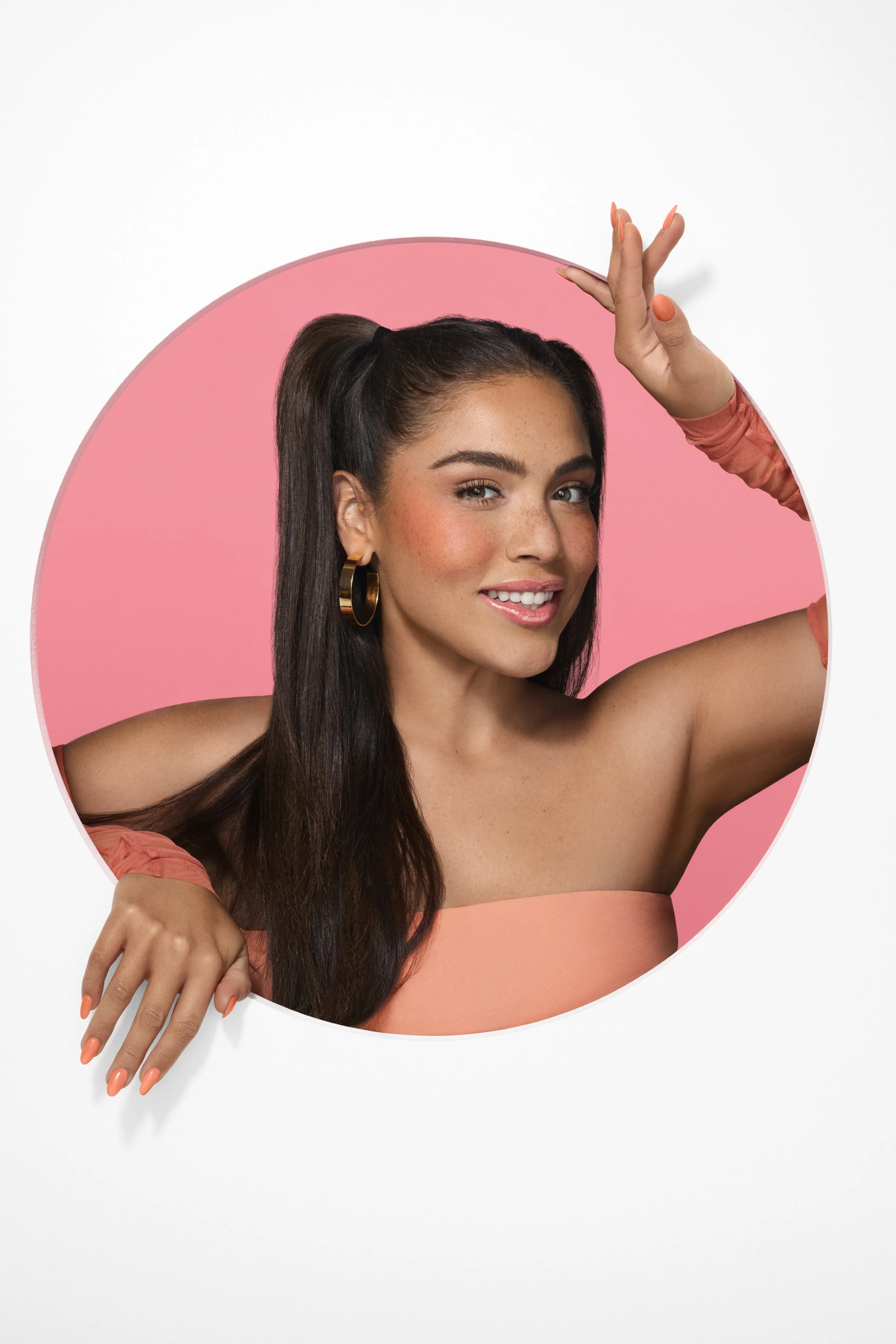 PoliteForBlush_AmandaVanessaMajelTimani_CloseupVanessa_PalmSprings_1725_3975BN_D_ADOBERGB.jpg