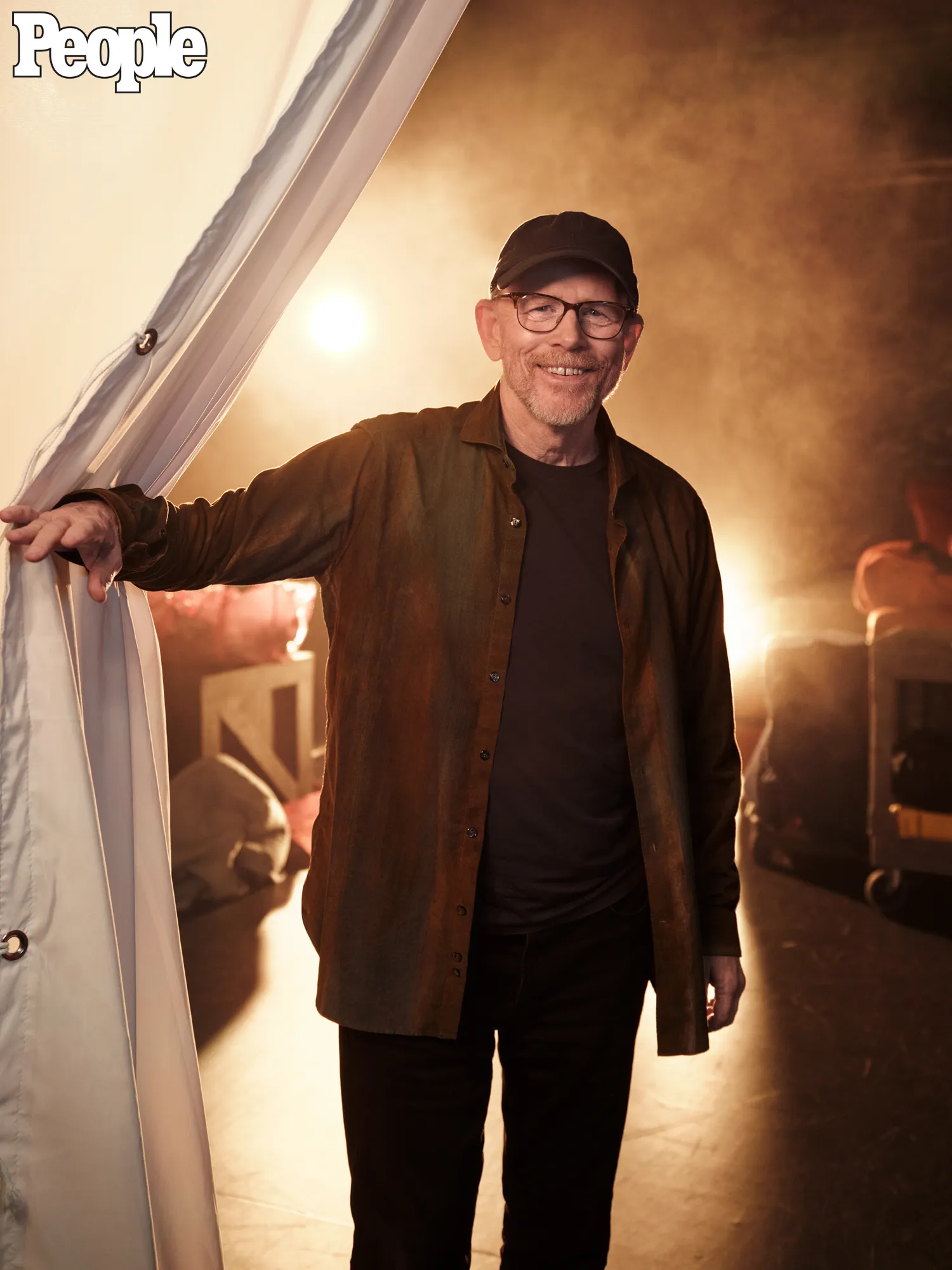 PEOPLE_RON_HOWARD_03-f636bdb80e3c40d3973ac65702f26b94.png