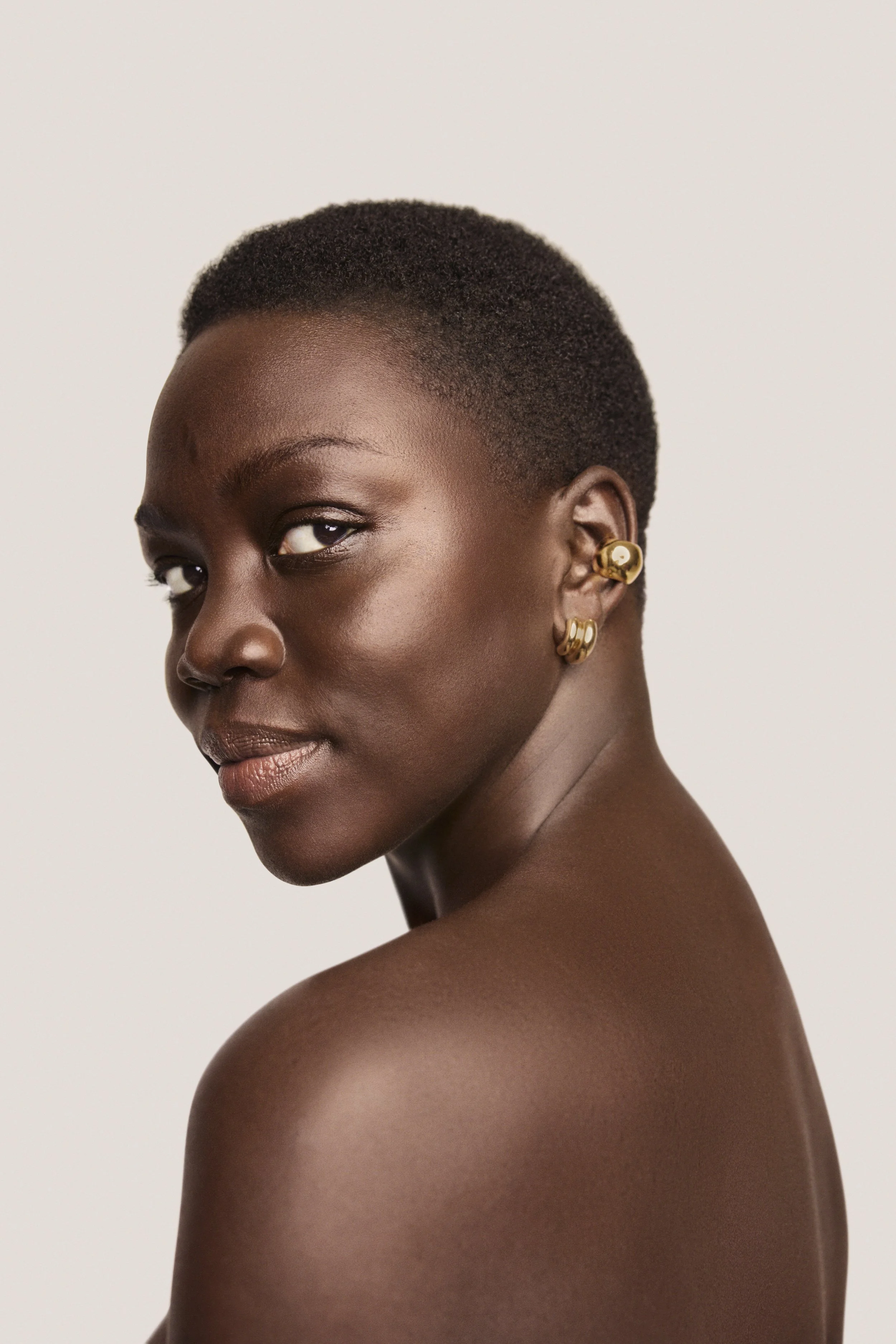 WHL_Topical_Application_Close_Up_Nyamuoch_209_3727HH_C_ADOBERGB.jpg