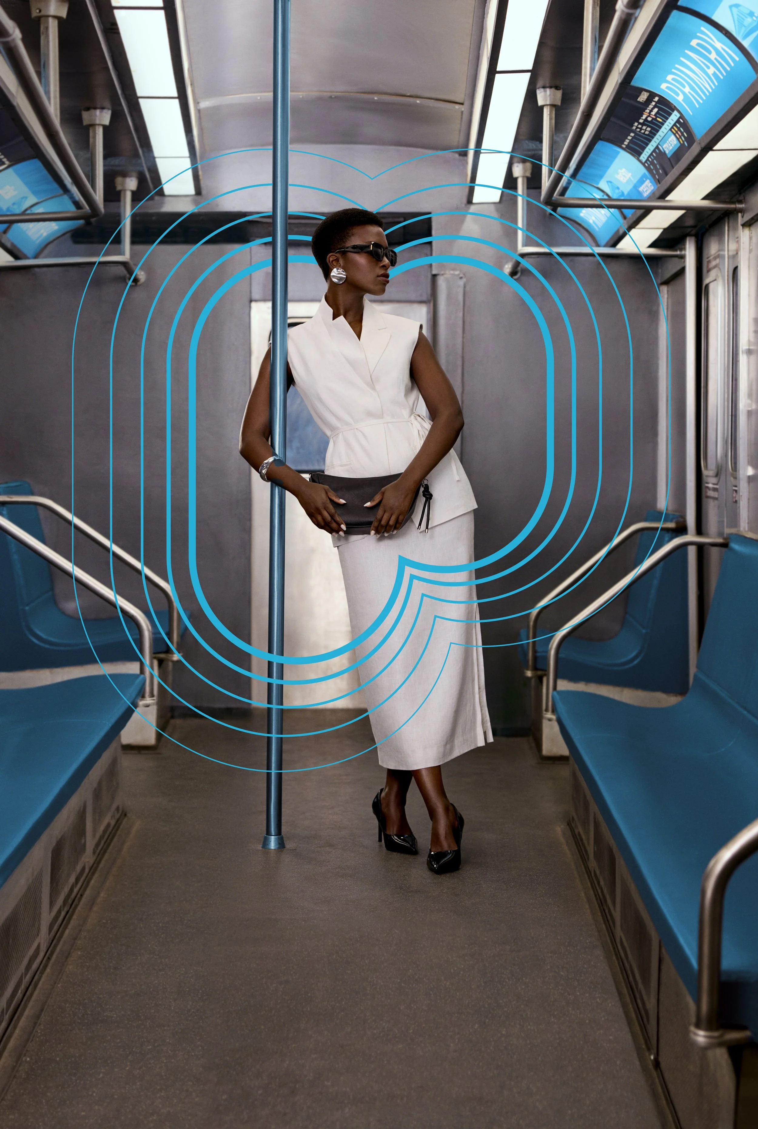 SHOT_08_SUBWAY_CAR_0306_4783AY_C_PORTAL_ALT _ADOBERGB.jpg