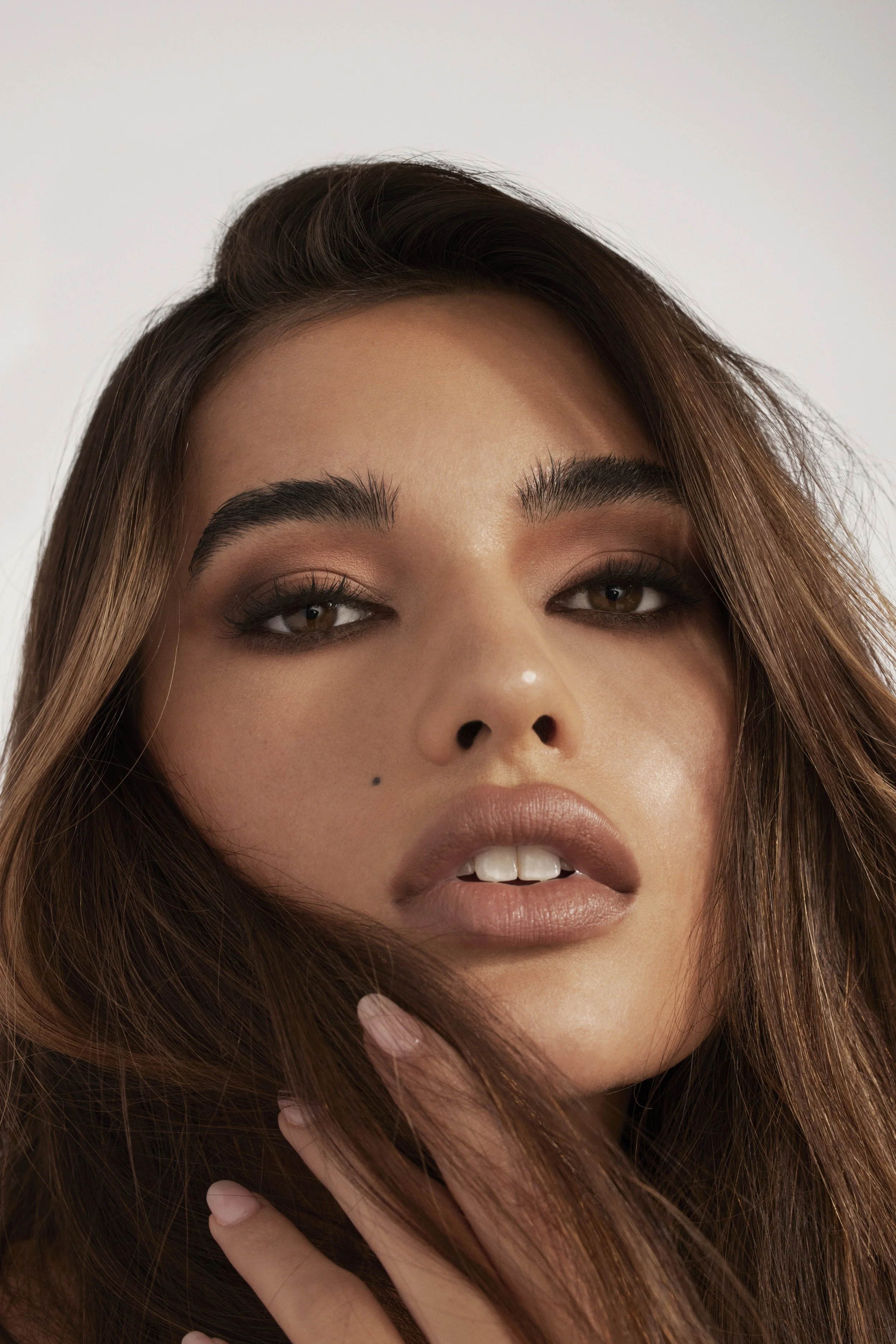 S4_M_EyeshadowEdit_6Pan_OnFigCampaign_TailoredNudes_Dakota_1047_4654FC_C_ADOBERGB copy.jpg