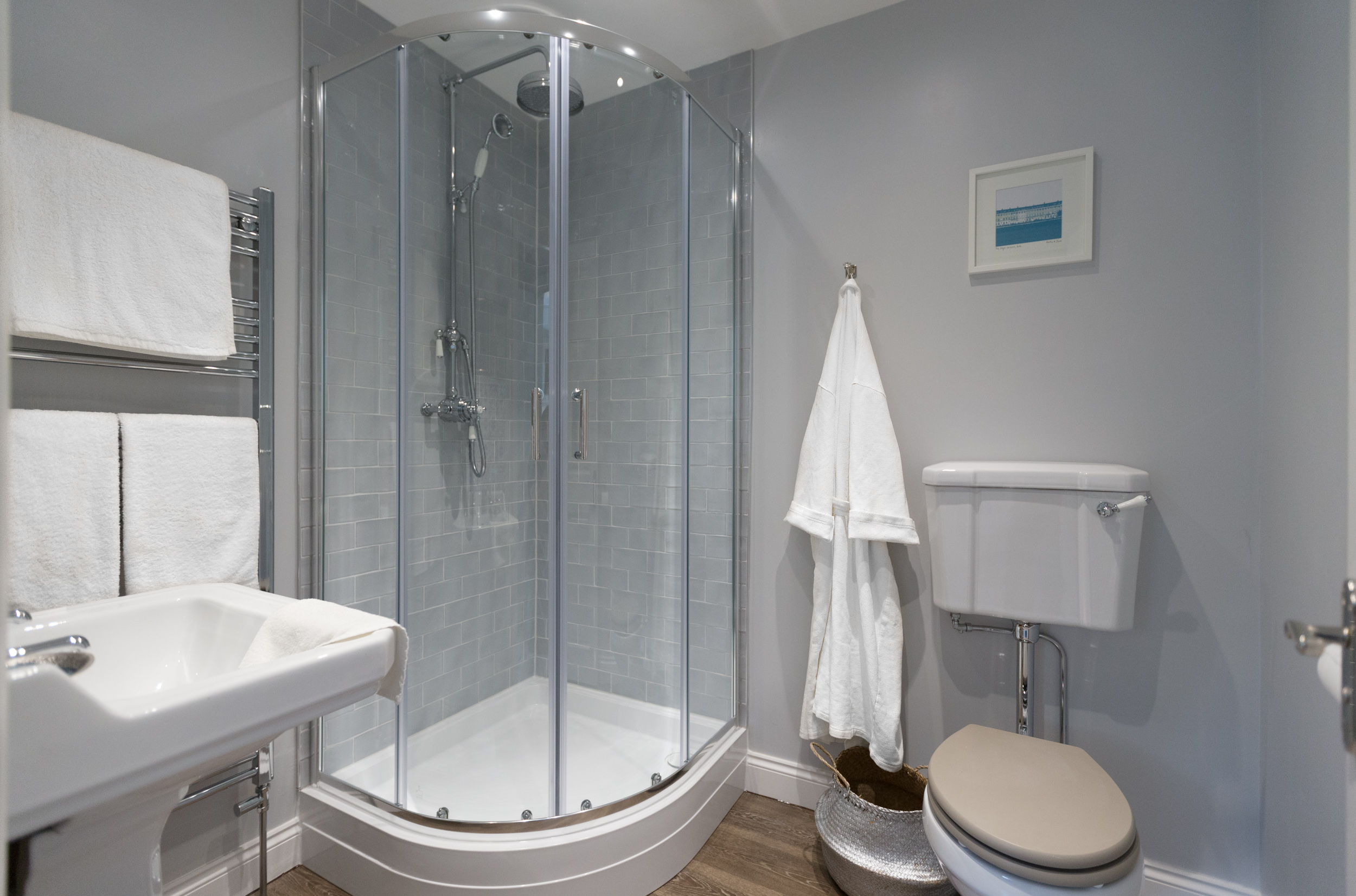 Willoughby-serviced-apartment-bath-uk-1.jpg