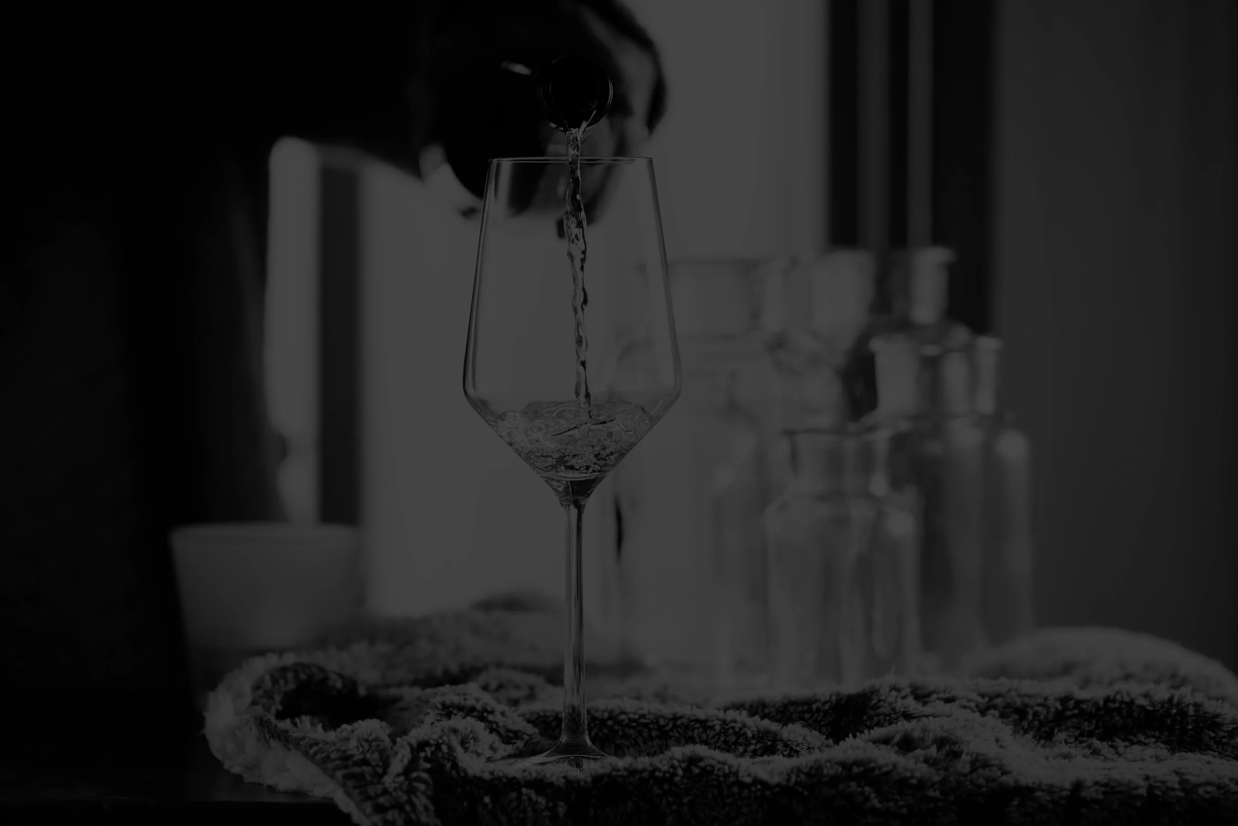 Alsace glass bw.jpg