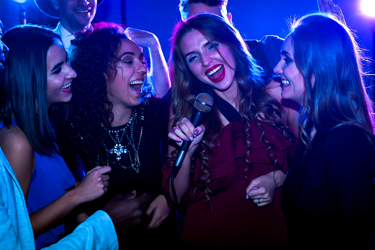 FEMALE KARAOKE SINGERS.jpg