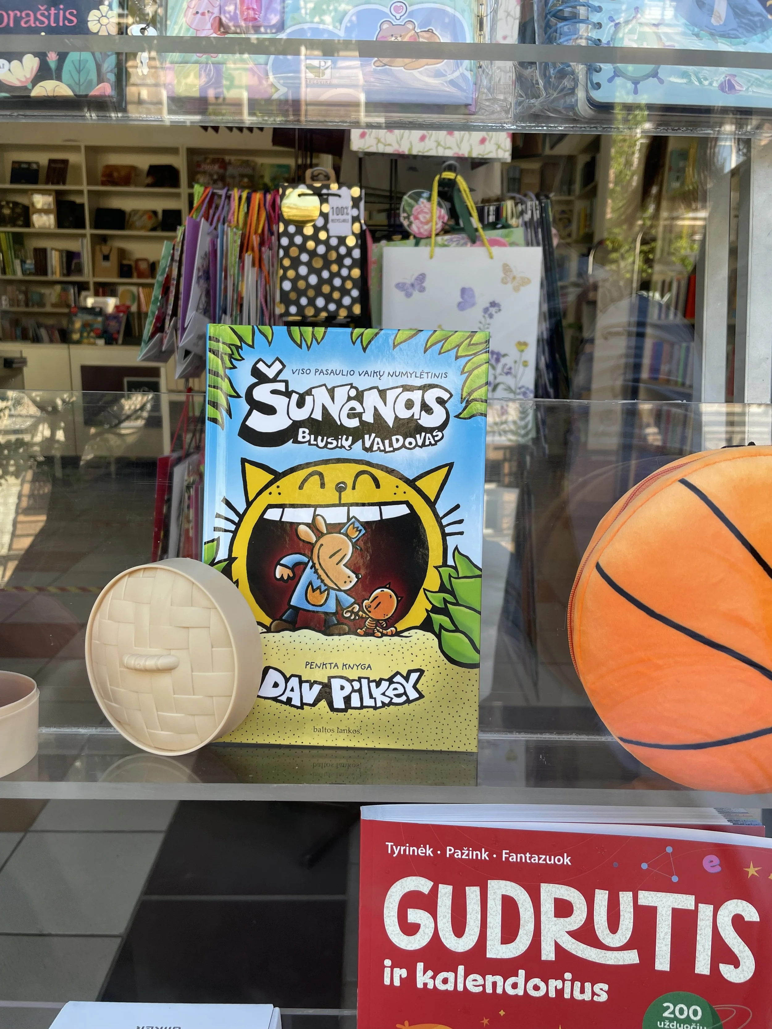 Dav Pilkey in Vilnius Bookstore