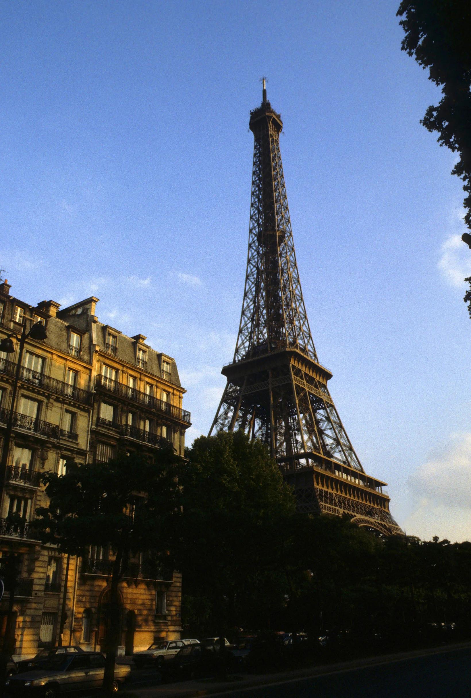 1984.7.Paris.2.jpg